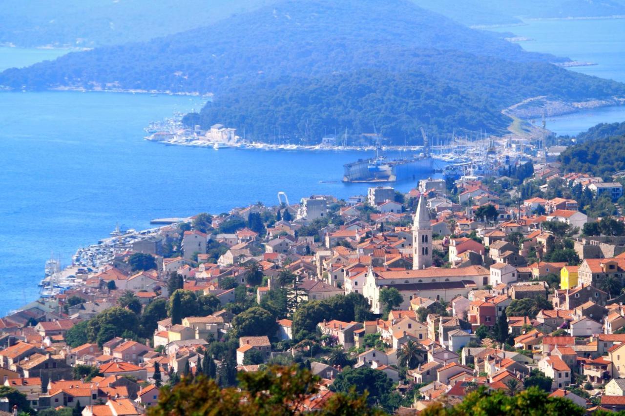 Apartments By The Sea Mali Lošinj Esterno foto