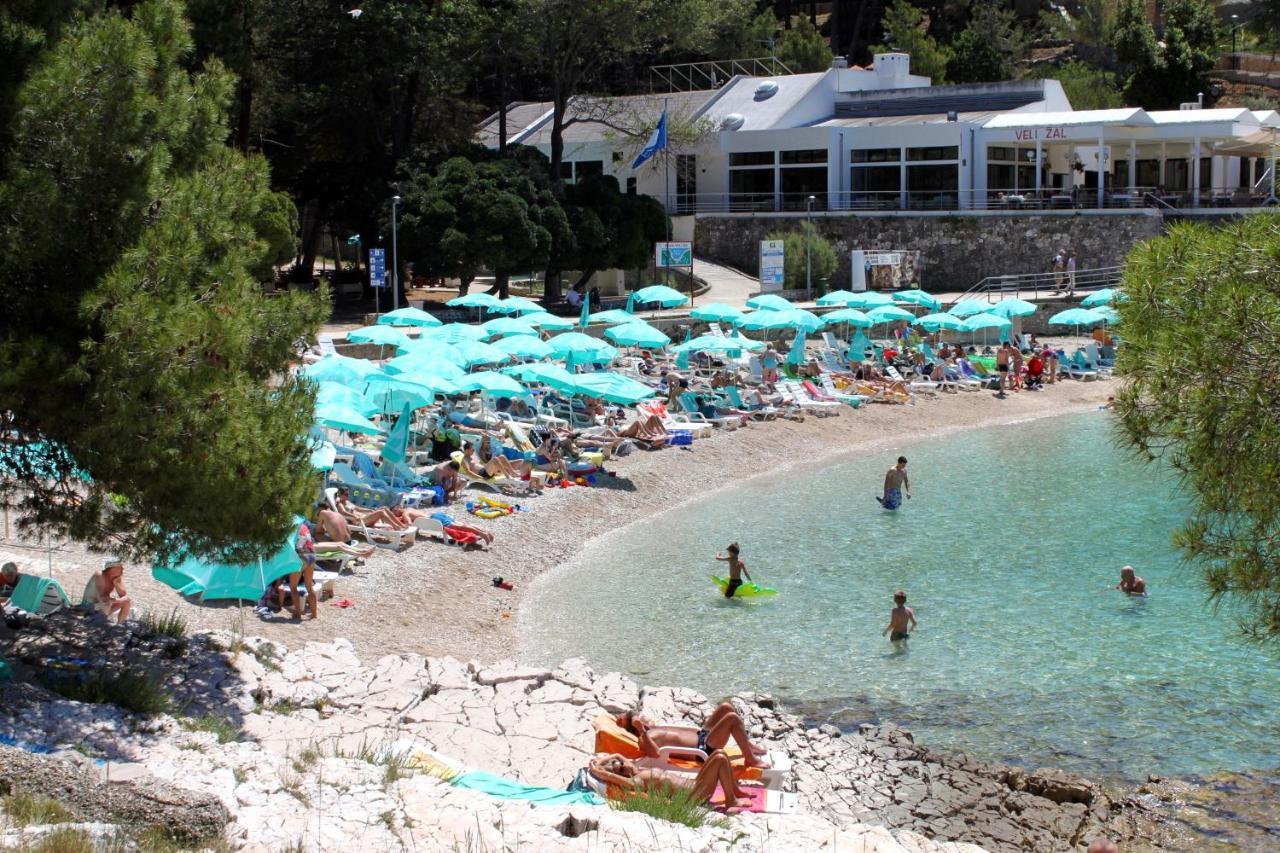 Apartments By The Sea Mali Lošinj Esterno foto