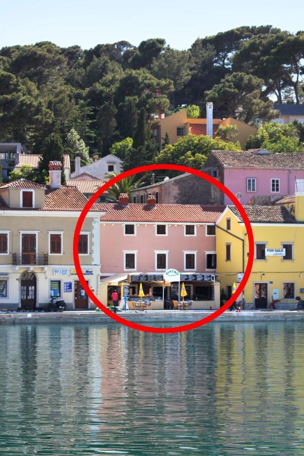 Apartments By The Sea Mali Lošinj Esterno foto